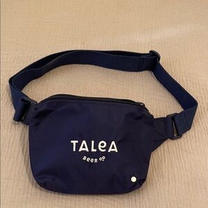 STATE Navy Blue FUNNY / belt Bag. Unisex model